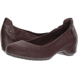 Walking Cradles Women's size 6 Brown Kinley Loafer flats